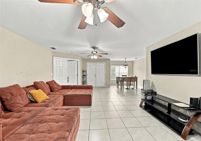 Photo 4 of Single family home for sale at 7405 Miracle Ln, Odessa, FL 33556 | MLS# TB8555782 | Listing updated on 2026-10-07