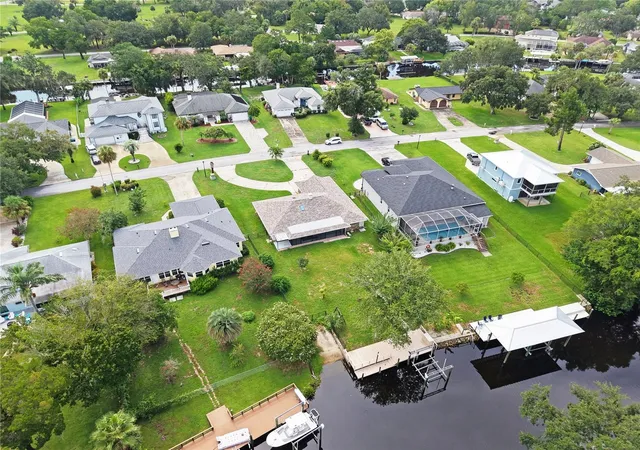 Photo 3 of Single family home for sale at 5012 S Deep Water Point, Homosassa, FL 34448 | MLS# TB8555785 | Listing updated on 2026-10-09
