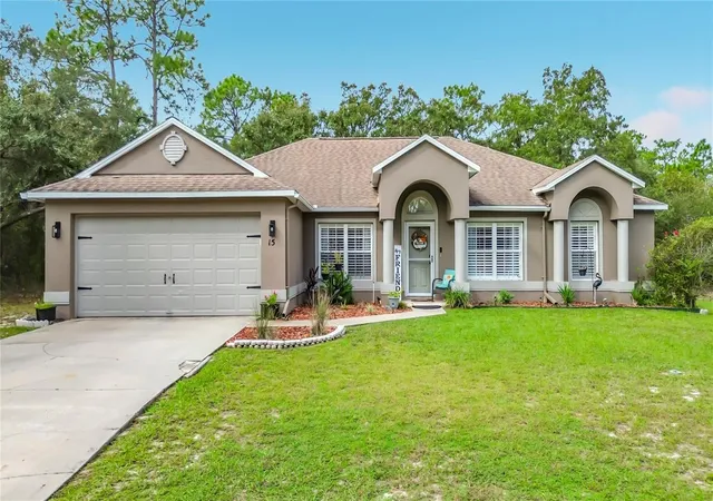 Photo 2 of Single family home for sale at 15 Pitcairn Ct, Homosassa, FL 34446 | MLS# W7890162 | Listing updated on 2026-10-08