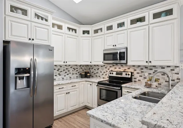 Photo 3 of Single family home for sale at 2251 Hillshire Dr, Orlando, FL 32828 | MLS# O6447989 | Listing updated on 2026-10-08