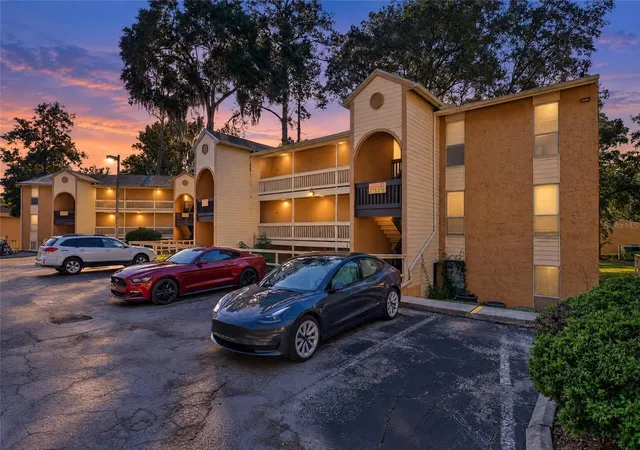 Photo 2 of Condo for sale at 1810 Nw 23rd Boulevard #173, Gainesville, FL 32605 | MLS# GC544025 | Listing updated on 2026-10-16