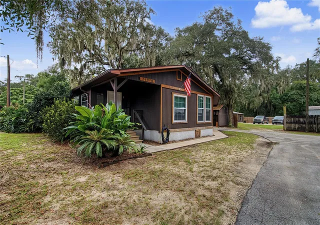 Photo 1 of Single family home for sale at 24970 Ne 130th Lane, Fort Mc Coy, FL 32134 | MLS# OM733615 | Listing updated on 2026-10-08