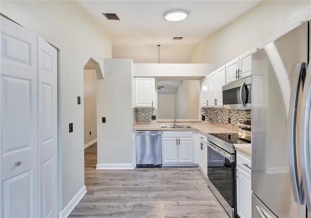 Photo 3 of Townhouse for sale at 3231 Villa Way Cir, Saint Cloud, FL 34769 | MLS# S5159056 | Listing updated on 2026-10-09