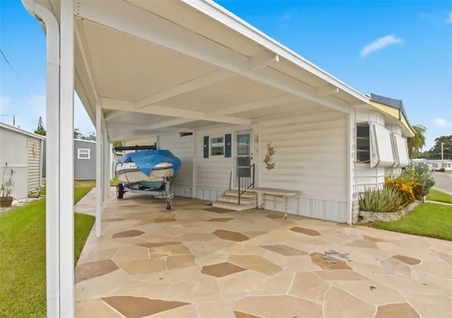 Photo 4 of Manufactured home for sale at 70 Schooner Dr #70, Palm Harbor, FL 34683 | MLS# TB8555795 | Listing updated on 2026-10-09