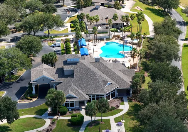 Photo 2 of Single family home for sale at 4079 Greystone Dr, Clermont, FL 34711 | MLS# S5159058 | Listing updated on 2026-10-21
