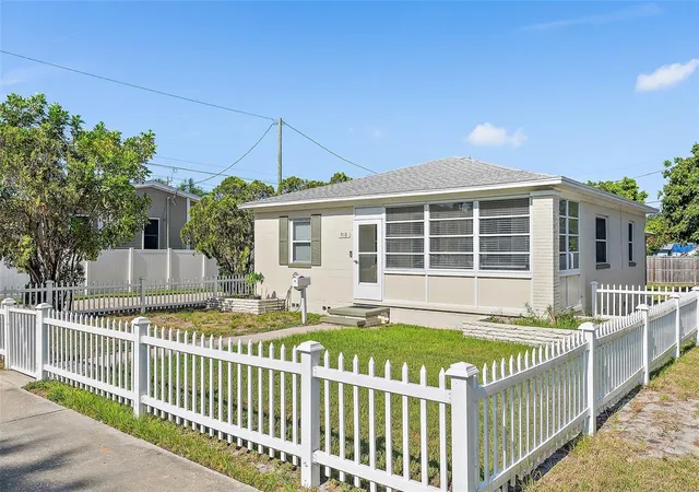 Photo 3 of Single family home for sale at 918 27th Street N, Saint Petersburg, FL 33713 | MLS# TB8555798 | Listing updated on 2026-10-08