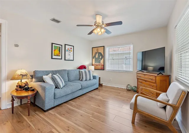 Photo 4 of Single family home for sale at 918 27th Street N, Saint Petersburg, FL 33713 | MLS# TB8555798 | Listing updated on 2026-10-08
