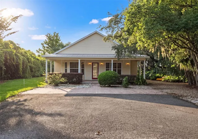Photo 3 of Single family home for sale at 7751 Sadler Rd, Mount Dora, FL 32757 | MLS# O6448005 | Listing updated on 2026-10-23