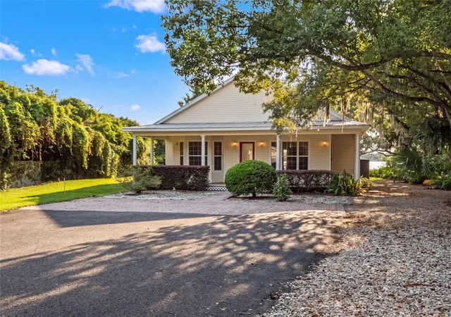 Photo 4 of Single family home for sale at 7751 Sadler Rd, Mount Dora, FL 32757 | MLS# O6448005 | Listing updated on 2026-10-23