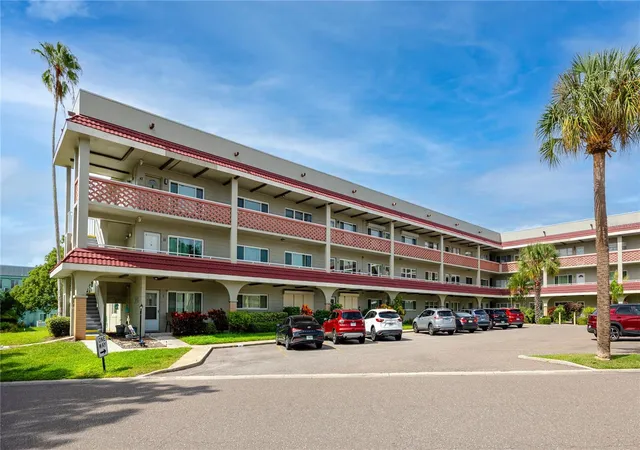 Condo for sale at 2072 Australia Way W #42, CLEARWATER, FL 33763 | MLS# TB8555810