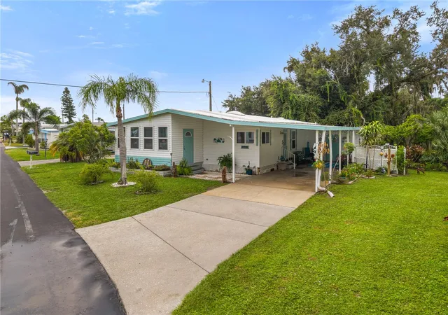 Photo 1 of Manufactured home for sale at 3329 Eileen Dr, Ellenton, FL 34222 | MLS# A4708802 | Listing updated on 2026-10-09