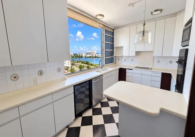 Photo 4 of Condo for sale at 501 Calle Elisa Colberg #PH 10-B, San Juan, PR 00907 | MLS# PR9124806 | Listing updated on 2026-10-11