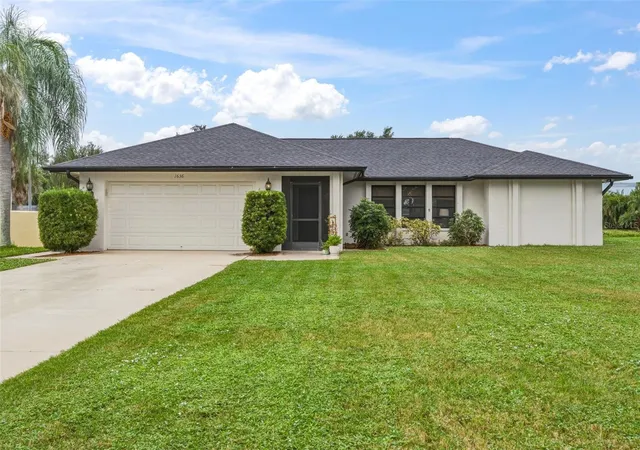 Single family home for sale at 1636 Bob O Link Dr, VENICE, FL 34293 | MLS# N6146104