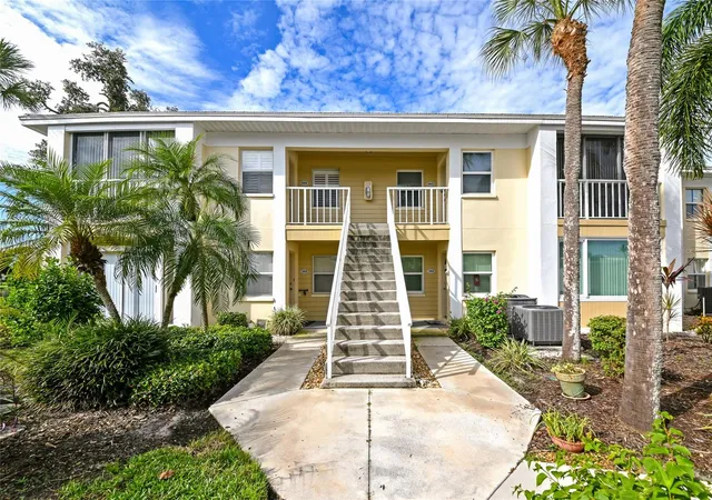 Photo 2 of Condo for sale at 421 Cerromar Ter #469, Venice, FL 34293 | MLS# A4708805 | Listing updated on 2026-10-08
