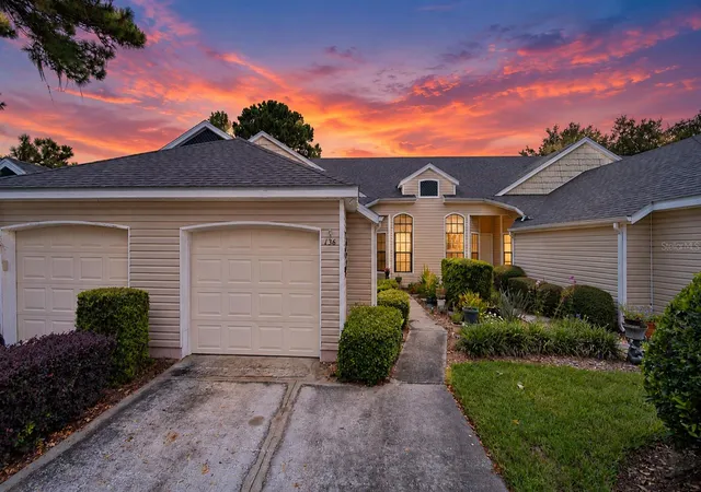 Photo 1 of Single family home for sale at 136 Juniper Way, Tavares, FL 32778 | MLS# O6448024 | Listing updated on 2026-10-08