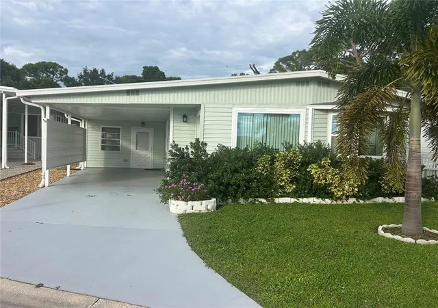 Photo 1 of Manufactured home for sale at 5313 Boca Raton Ave, Sarasota, FL 34234 | MLS# A4708806 | Listing updated on 2026-10-10