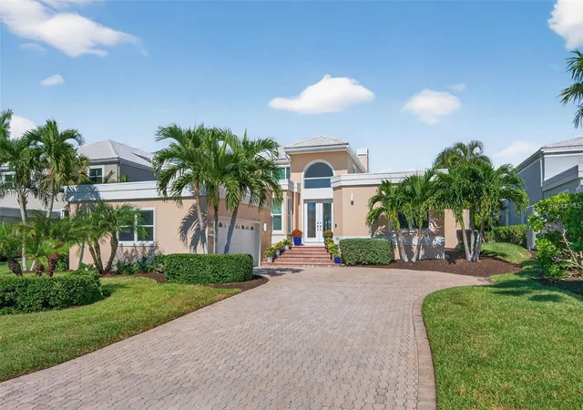 Photo 1 of Single family home for sale at 3488 Mistletoe Ln, Longboat Key, FL 34228 | MLS# A4708808 | Listing updated on 2026-10-08