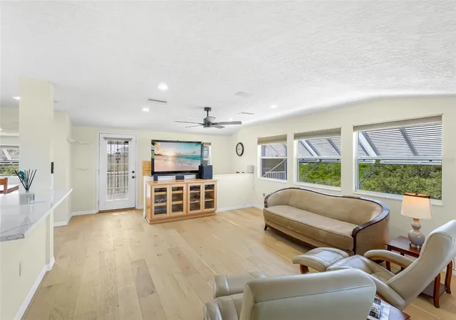 Photo 3 of Single family home for sale at 707 40th Street W, Palmetto, FL 34221 | MLS# TB8555834 | Listing updated on 2026-10-07