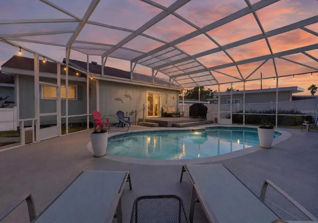 Photo 1 of Single family home for sale at 115 San Robar Dr, Daytona Beach, FL 32117 | MLS# V4951693 | Listing updated on 2026-10-21