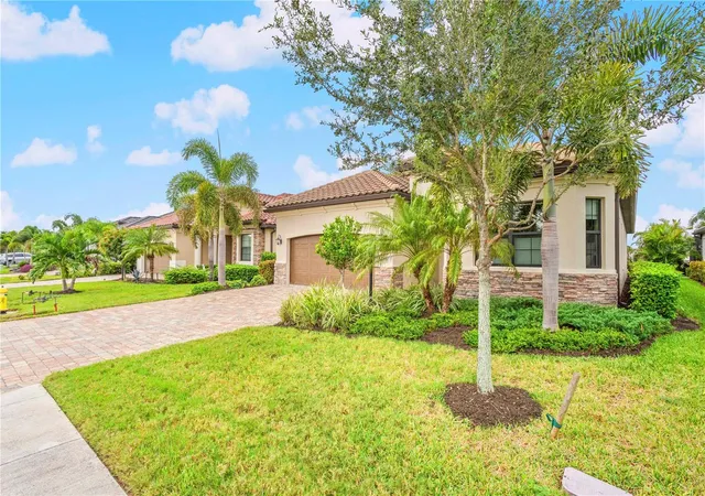 Single family home for sale at 5634 Cheech Glen, Bradenton, FL 34211 | MLS# A4708817