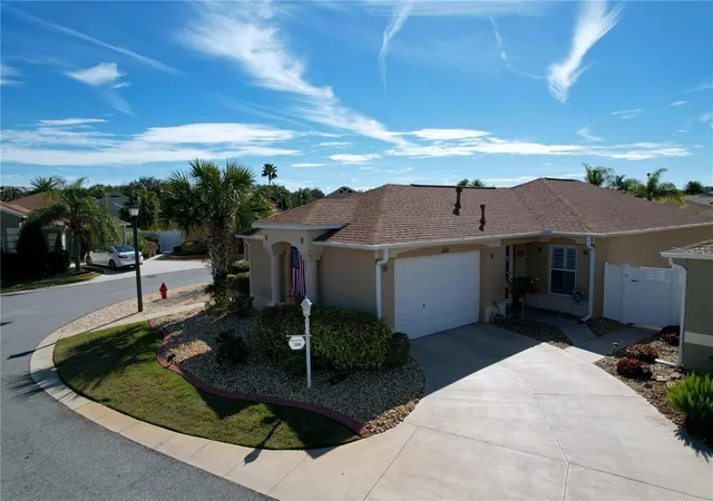 Photo 1 of House for sale at 388 Bradley Ter, The Villages, FL 32162 | MLS# OM733625 | Listing updated on 2026-10-09