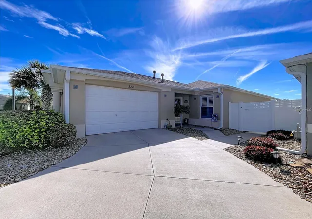 Photo 2 of House for sale at 388 Bradley Ter, The Villages, FL 32162 | MLS# OM733625 | Listing updated on 2026-10-09