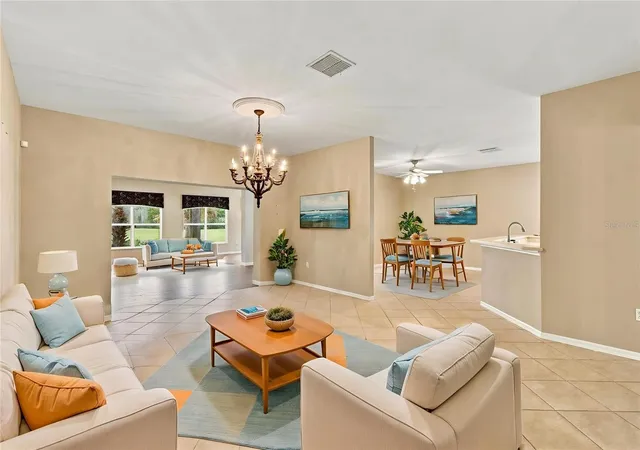 Photo 2 of Single family home for sale at 352 Hamrick Dr, Kissimmee, FL 34759 | MLS# S5159068 | Listing updated on 2026-10-21