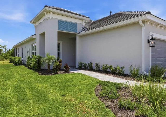 Photo 2 of House for sale at 2321 Blue Mahoe Ln, Sarasota, FL 34240 | MLS# A4708823 | Listing updated on 2026-10-10