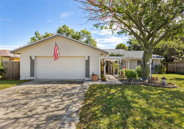 Photo 2 of Single family home for sale at 623 Green Meadow Ave, Maitland, FL 32751 | MLS# O6448059 | Listing updated on 2026-10-08