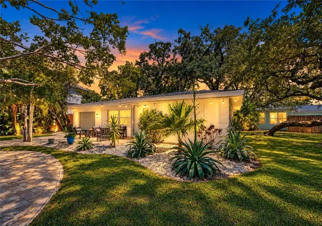 Single family home for sale at 200 Lagoon Dr, PALM HARBOR, FL 34683 | MLS# TB8555862