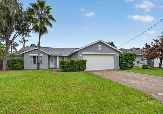 Photo 1 of Single family home for sale at 39 Fischer Ln, Palm Coast, FL 32137 | MLS# FC321985 | Listing updated on 2026-10-08
