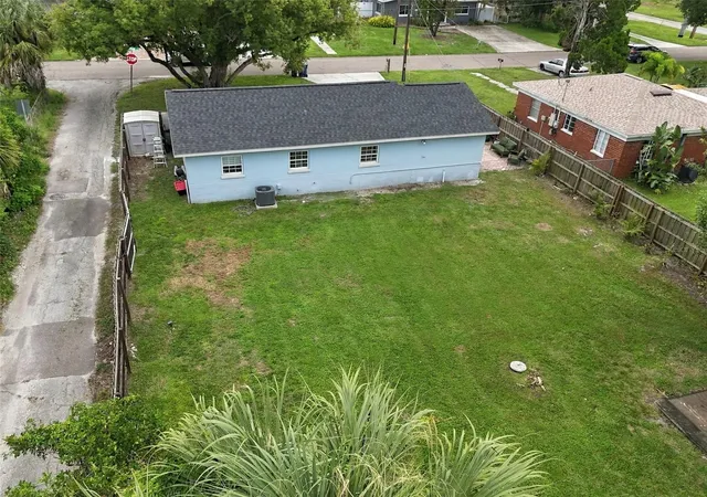 Photo 3 of Single family home for sale at 806 N Gomez Ave, Tampa, FL 33609 | MLS# V4951696 | Listing updated on 2026-10-08