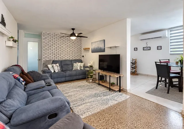 Photo 3 of Sale Pending at 21 Villa Guadalupe, Caguas, PR 00725 | MLS# PR9124810 | Listing updated on 2026-10-21