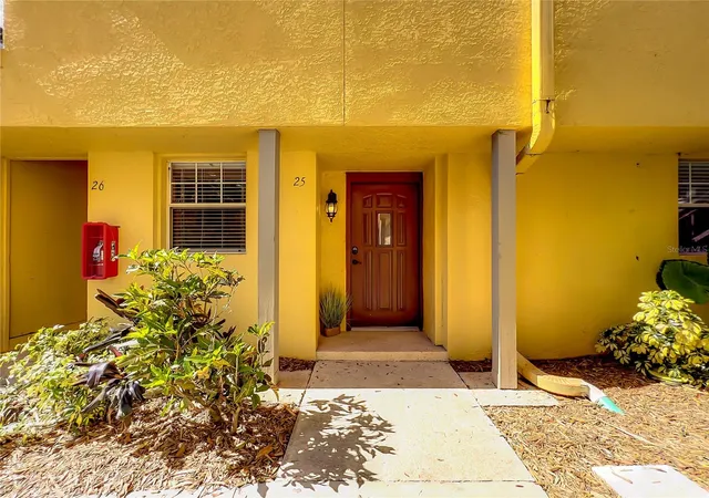 Photo 3 of Condo for sale at 784 E Michigan St #25, Orlando, FL 32806 | MLS# O6448074 | Listing updated on 2026-10-08