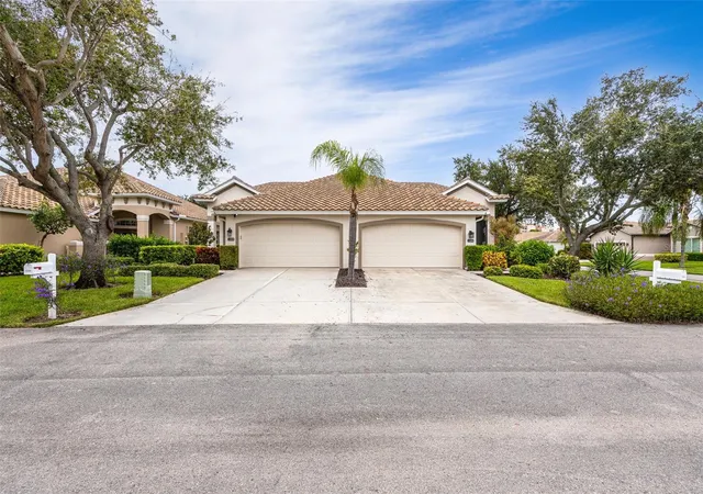 Photo 3 of Single family home for sale at 15208 Cape Sable Ln, Fort Myers, FL 33908 | MLS# C7531693 | Listing updated on 2026-10-08