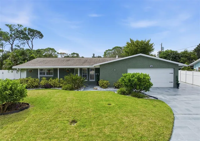 Photo 1 of Single family home for sale at 1700 63rd Terrace S, Saint Petersburg, FL 33712 | MLS# TB8555896 | Listing updated on 2026-10-08