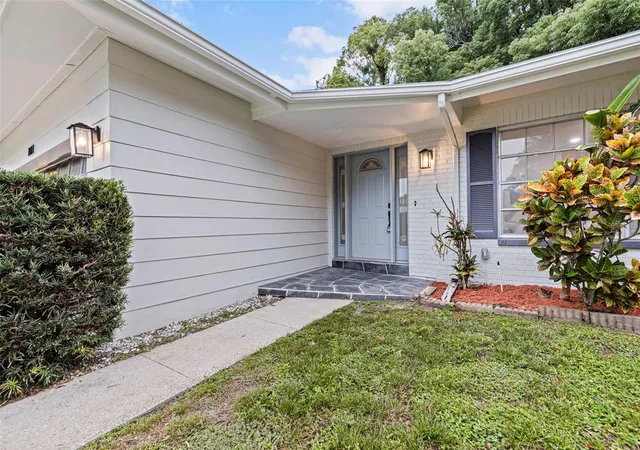 Photo 3 of Single family home for sale at 1011 Macrae Ave, Clearwater, FL 33755 | MLS# O6448087 | Listing updated on 2026-10-08