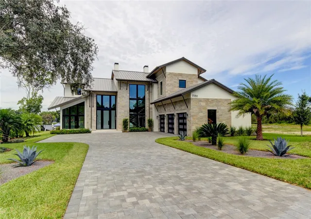 Single family home for sale at 9586 Troutwater Ln, TAMPA, FL 33618 | MLS# TB8555900