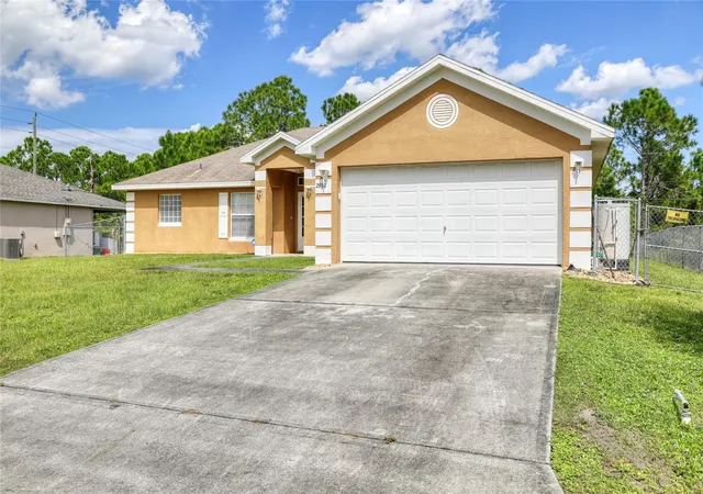 Photo 1 of Single family home for sale at 2981 Tinley Rd Se, Palm Bay, FL 32909 | MLS# OM733634 | Listing updated on 2026-10-08