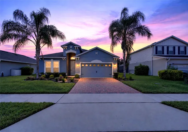Photo 3 of Single family home for sale at 2304 Tudor Rose Dr, Sanford, FL 32773 | MLS# O6448091 | Listing updated on 2026-10-08