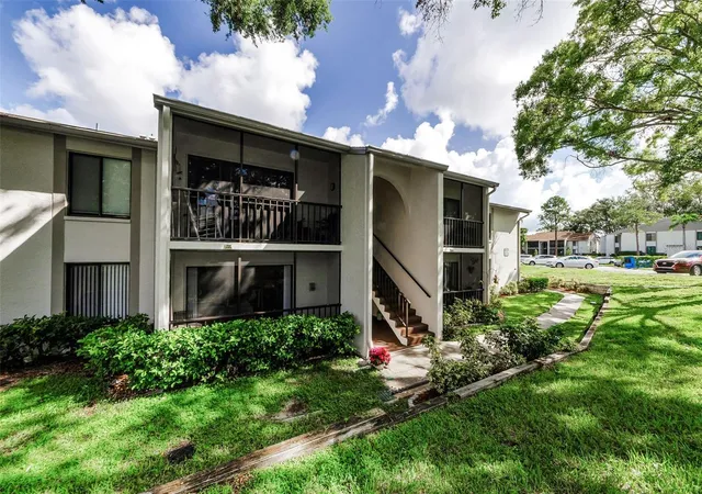 Photo 3 of Condo for sale at 2575 Pine Ridge Way S #E1, Palm Harbor, FL 34684 | MLS# TB8555908 | Listing updated on 2026-10-09