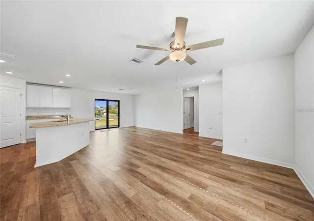 Photo 1 of Single family home for sale at 6007 Gillot Blvd, Port Charlotte, FL 33981 | MLS# D6149076 | Listing updated on 2026-10-10
