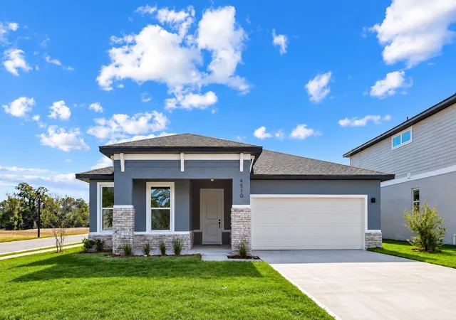 Single family home for sale at 4528 NW 35th Place Rd, OCALA, FL 34482 | MLS# OM733638