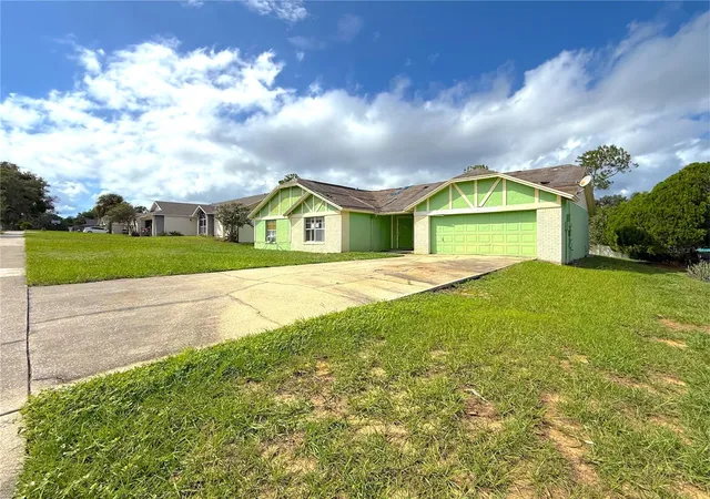 Photo 1 of Single family home for sale at 7755 Bay Cedar Dr, Orlando, FL 32835 | MLS# O6448103 | Listing updated on 2026-10-08