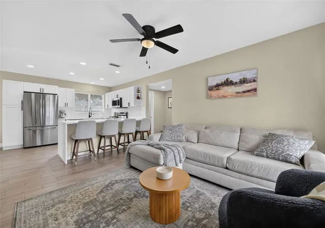 Photo 4 of Single family home for sale at 2913 W Elrod Ave, Tampa, FL 33611 | MLS# TB8555917 | Listing updated on 2026-10-08