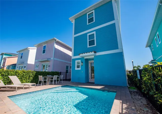 Photo 2 of Single family home for sale at 2938 Salted Rim Rd, Kissimmee, FL 34747 | MLS# S5159085 | Listing updated on 2026-10-10