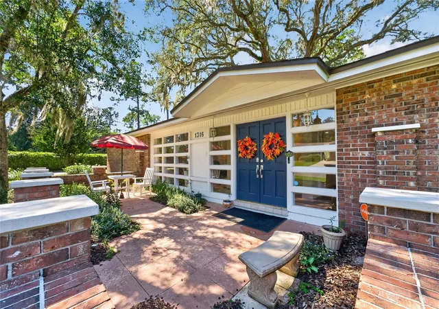 Photo 3 of Sale Pending at 1316 Nw 31st Street, Gainesville, FL 32605 | MLS# GC544031 | Listing updated on 2026-10-18