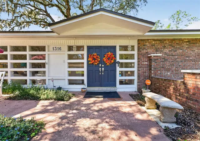 Photo 3 of Sale Pending at 1316 NW 31st Street, Gainesville, FL 32605 | MLS# GC544031 | Listing updated on 2026-10-18