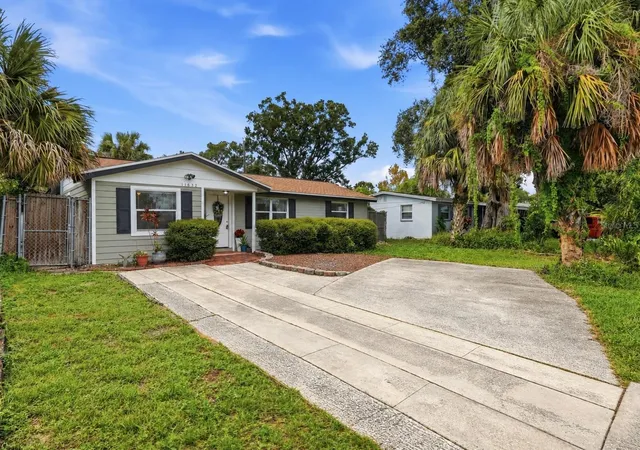 Photo 1 of Single family home for sale at 11632 Easy St, Largo, FL 33773 | MLS# TB8555926 | Listing updated on 2026-10-08