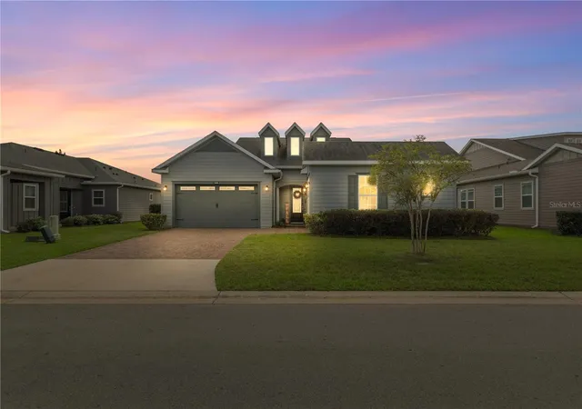 Photo 2 of Single family home for sale at 5430 Nw 35th Lane Rd, Ocala, FL 34482 | MLS# OM733643 | Listing updated on 2026-10-08